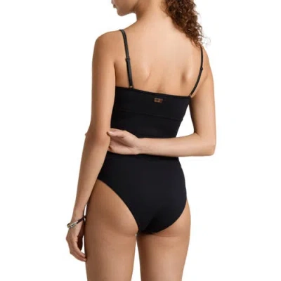 Vilebrequin Women Sculpting One-piece Swimsuit Solid In Black