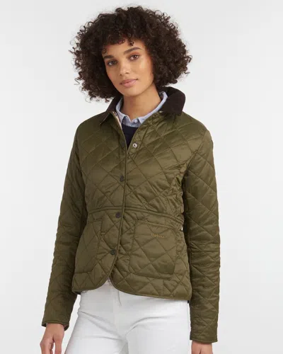 Barbour Deveron Quilted Buttoned Jacket In Green