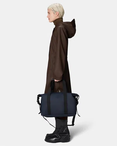 Rains Hilo Weekend Bag Small In Blue