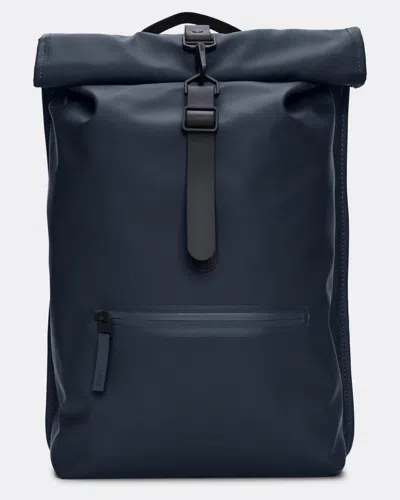 Rains Mittelgrosser Rolltop Rucksack In Blue