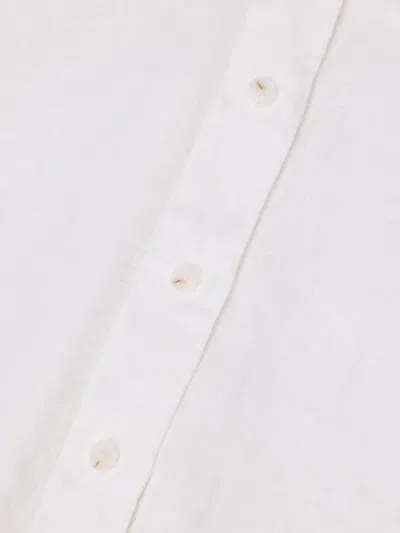 Closed Buttoned Shirt In White