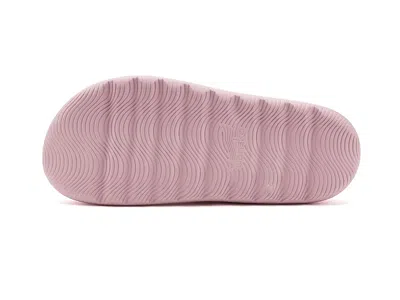 Dansko Devyn Thong In Pink