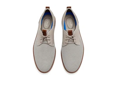 Clarks Brantin Plain In Gray