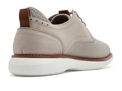 Clarks Brantin Plain In Gray