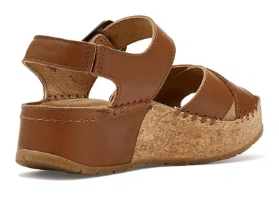 Born Kaiya In Brown