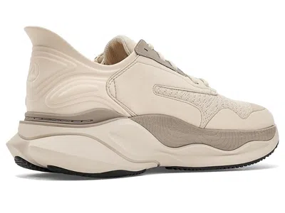 Clarks Pace In Neutral