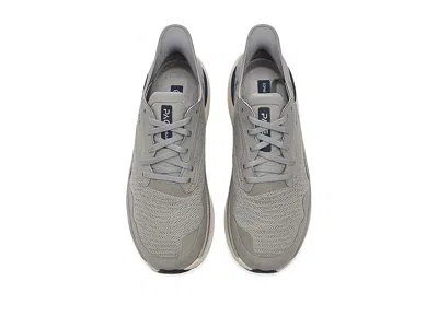 Clarks Pace In Gray