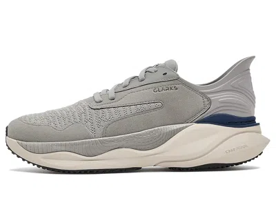 Clarks Pace In Gray
