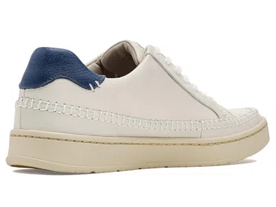 Align Voyage Sneaker In White