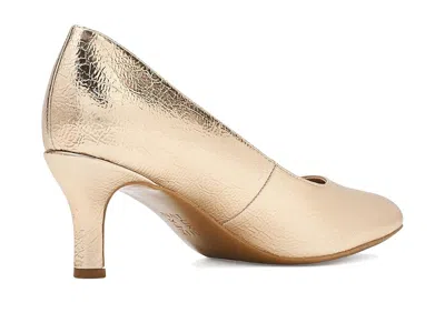 Naturalizer Flora In Gold