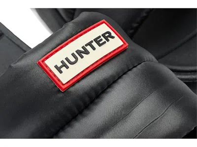 Hunter Coast In Black