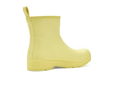Hunter Play Short Scoop Bottom Rain Bootie In Yellow
