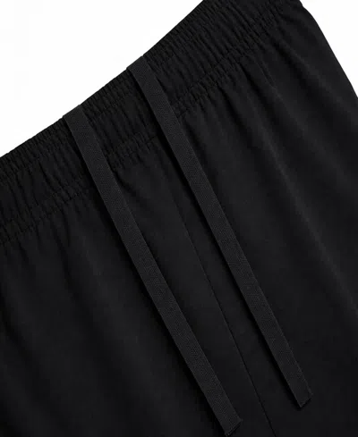 Q-active Men's Regular-fit Shorts In Black