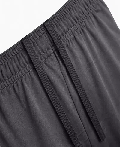 Q-active Men's Regular-fit Shorts In Gray