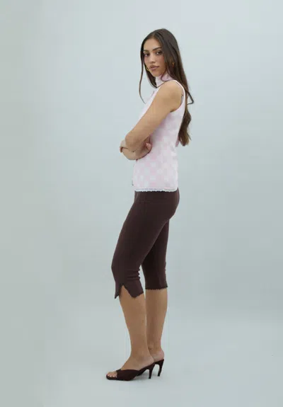 House Of Sunny Classic Capri Pants In Black