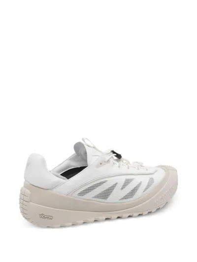 Moncler Trailgrip Lightweight Sneakers For Men In White