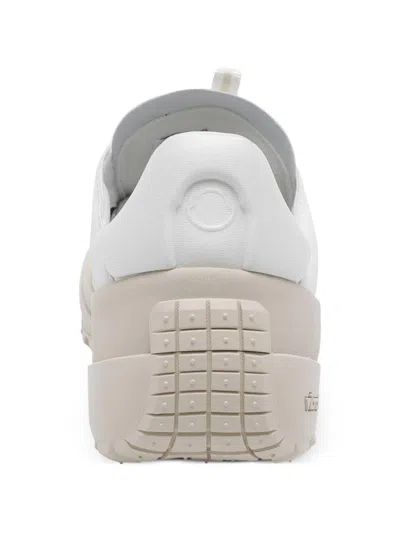 Moncler Trailgrip Lightweight Sneakers For Men In White