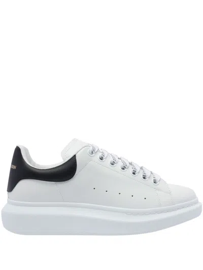 Alexander Mcqueen White And Black Low-top Sneakers With Chunky Sole And Contrasting Heel Tab In Leather Man In Multi