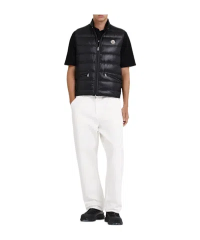 Moncler High Collar Puffer Quilted Sleeveless Jacket In Black
