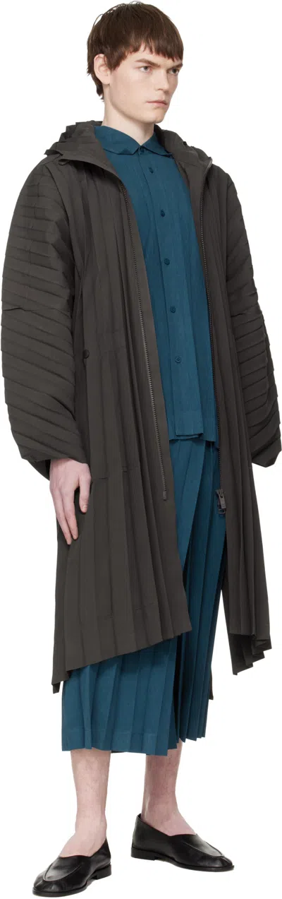 Issey Miyake Edge Coat Light In Brown