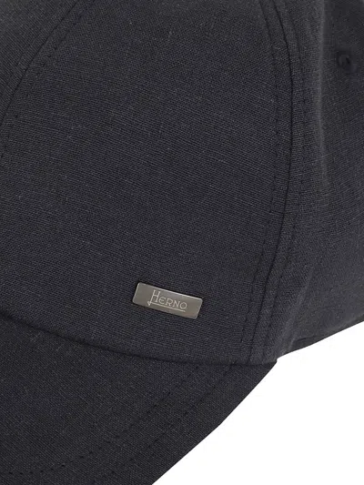 Herno Curved Brim Baseball Hat Structured Shape In Gray