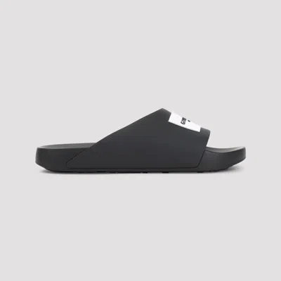 Givenchy Contoured Footbed Logo Slipper For Women In Black