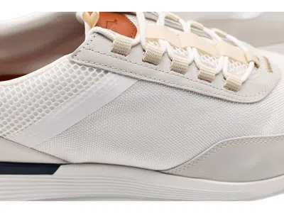 Wolf & Shepherd Crossover Victory Trainer In White