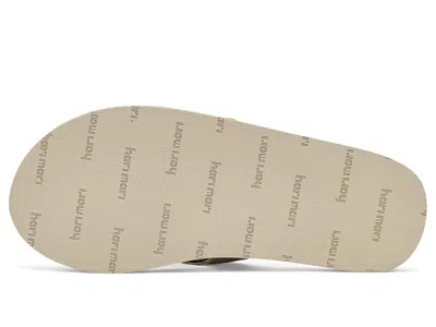 Hari Mari Pier In Sand