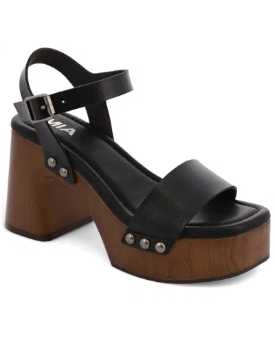 Mia Electrah Platform Sandal In Black