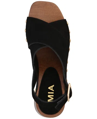 Mia Eudora Platform Sandal In Black