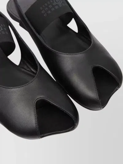 Mm6 Maison Margiela Anatomical Split-toe Leather Slingback Sandals In Black
