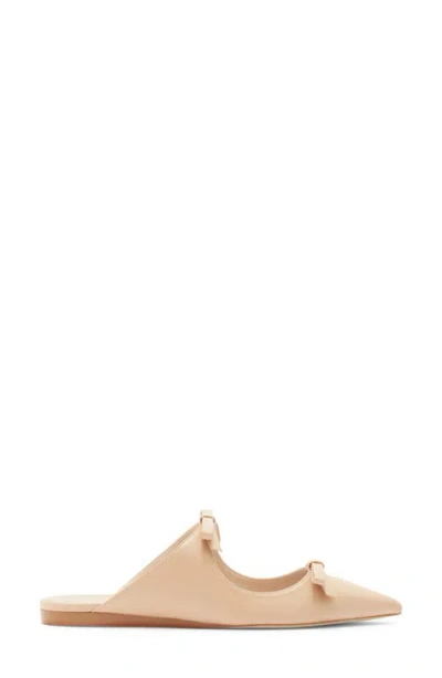 Stuart Weitzman Reese Flat In Brown