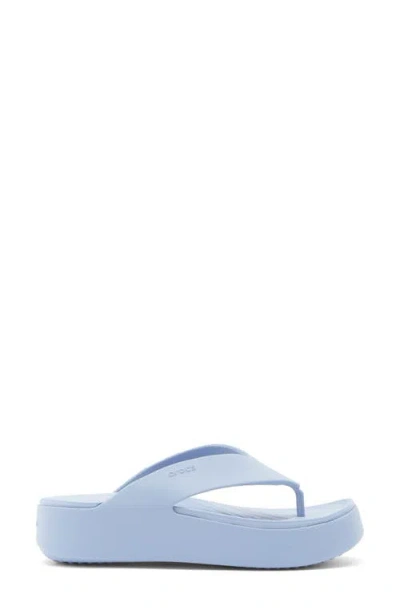 Crocs Getaway Platform Flip Flop In Blue