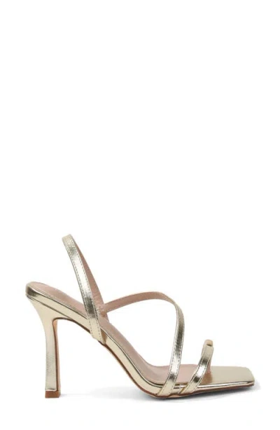 Berness Hildegarde Toe Loop Sandal In Gold
