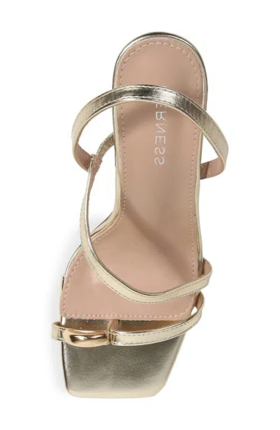 Berness Hildegarde Toe Loop Sandal In Gold