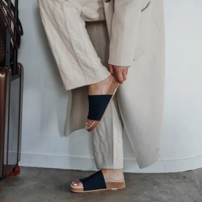 Message Cozy Shaw Slide In Blue