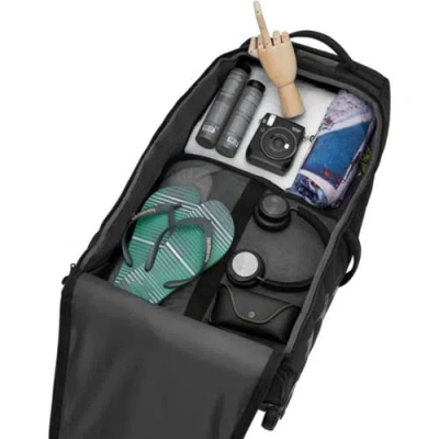 D_b_ Hugger Roller Bag Check In Black