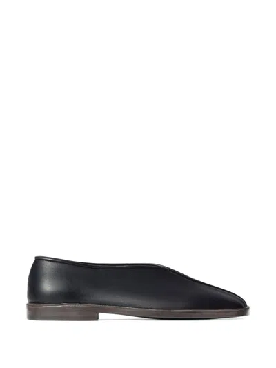 Lemaire Leather Loafers Square Toe Seam Detailing In Black