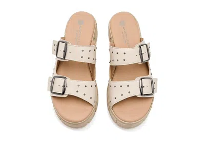 Eric Michael Stud In Sand