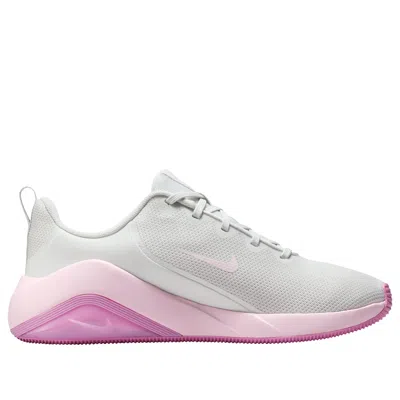 Nike Bella 7 In White