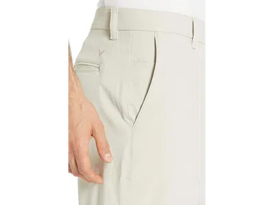 Callaway 9 Stretch Solid Shorts In White