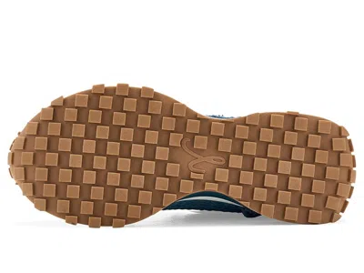 Vaneli Quiton In Multi