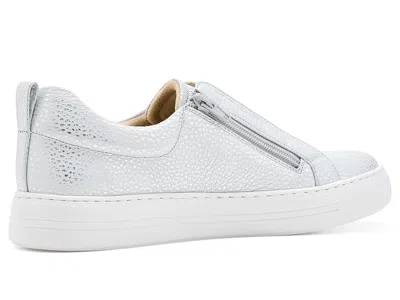 Vaneli Ylana In Multi