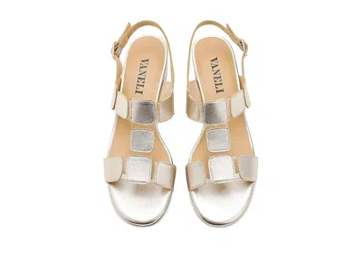 Vaneli Hatty In Neutral