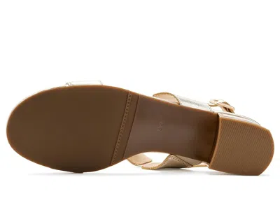 Vaneli Hatty In Neutral
