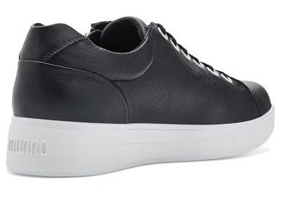 Munro Tilly In Black