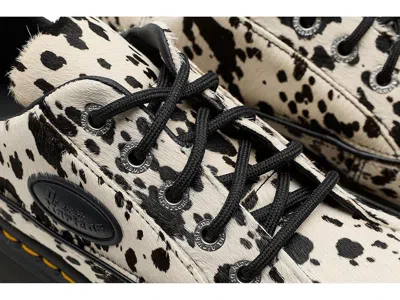 Dr. Martens Buzz 5-eye Dalmatian Hair On Leather Shoes In White