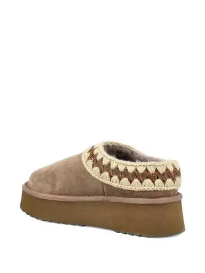 Mou Platform Suede Clogs In Brown
