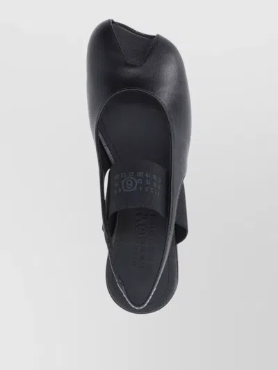 Mm6 Maison Margiela Anatomical Split-toe Leather Slingback Sandals In Black