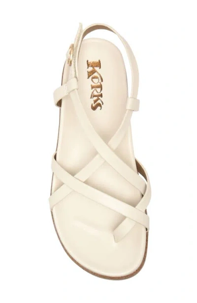 Korks Arica Toe Loop Sandal In White